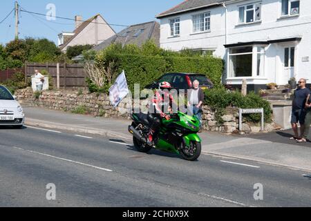 Truro, Cornwall, Royaume-Uni. 13 septembre 2020. La plus grande et préférée des motos de Cornouailles Charity Ride qui a lieu chaque année le 2ème dimanche de septembre, sauf si elle est reportée en raison des conditions météorologiques au prochain dimanche approprié se réunit à 8 h 30, départ à 10 h du nouveau parc et tour de l'est, Truro, Cornwall Dave Saunby l'organise chaque année, avec l'aide de membres de la MJMA (Martin Jennings Marshals Association). C'est une grande journée dehors, une grande atmosphère et soulève beaucoup d'argent pour la charité choisie chaque année. Credit: kathleen White/Alamy Live News Banque D'Images