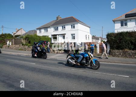 Truro, Cornwall, Royaume-Uni. 13 septembre 2020. La plus grande et préférée des motos de Cornouailles Charity Ride qui a lieu chaque année le 2ème dimanche de septembre, sauf si elle est reportée en raison des conditions météorologiques au prochain dimanche approprié se réunit à 8 h 30, départ à 10 h du nouveau parc et tour de l'est, Truro, Cornwall Dave Saunby l'organise chaque année, avec l'aide de membres de la MJMA (Martin Jennings Marshals Association). C'est une grande journée dehors, une grande atmosphère et soulève beaucoup d'argent pour la charité choisie chaque année. Credit: kathleen White/Alamy Live News Banque D'Images