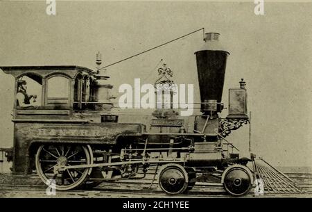 . Le livre des garçons sur les chemins de fer . (c) Ewing Galloway UNE locomotive moderne. Contraster cela avec le dinky fier ci-dessous. Un ancien combattant des jours de la guerre civile, un vrai prospectus de son histoire DU CHEMIN DE FER de temps 259 ce pays. Après son apparition dans New Yorkit a été emballé à bord d'un bateau à vapeur de rivière et expédié jusqu'à Rondoubt, et de là par le canal à Honesdale, Pennsylvanie. Voici une citation de MR.Hungerfords livre, le chemin de fer moderne/ la première opération réelle de la locomotive à vapeur en Amérique. Allen a placé le lion Stourbridge, qui ressemblait à un sauterelle géant avec sa masse de valves extérieures et de joints, sur le wo brut Banque D'Images