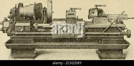 . Ingénieur américain et journal ferroviaire . FIGURE 3 20 PO TOUR AVEC TÊTE DE FRICTION ET TOURELLE. FIGURE 1 – 18 PO TOUR DE FABRICATION À GRANDE VITESSE. Banque D'Images