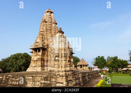 Khajuraho, Madhya Pradesh, Inde : Temple de Vishvanatha partie du groupe occidental du patrimoine mondial de l'UNESCO Groupe de Khajuraho de Chandela médiéval Banque D'Images