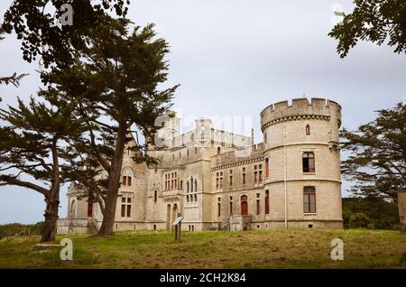 Hendaye, Pays basque français, France - 13 juillet 2019 : Château d'Abbadie. Construit entre 1864 et 1879, dans le style néo-gothique de Revival d'Eugène V. Banque D'Images