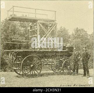 . bulletin de chemin de fer électrique . -VOITURE PRINCIPALE. 68 BULLETIN FERROVIAIRE ÉLECTRIQUE. Vol. XIII N° 5. Un système complet de chauffage à la vapeur haute pression a été installé, comprenant une chaudière verticalcinquante hp, située dans une pièce séparée adjacente à la machineshop, et des tuyaux de vapeur s'étendant tout au long de la construction. Des serpentins à vapeur sont également fournis pour chaque fosse. Le système est fourni avec un retour par gravité et le. FIGURE 2.-LA condensation DU WAGON-TOUR est renvoyée à la chaudière par un Keileytrap. L'atelier de machines est situé dans une aile à l'ouest du bâtiment principal et mesure 25 x PIEDS.le magasin i Banque D'Images