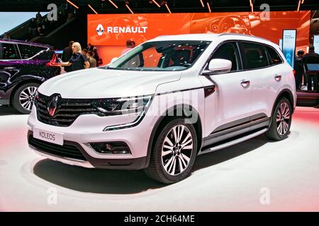 La voiture Renault Koleos est présentée au 89e salon international de l'automobile de Genève. Genève, Suisse - 5 mars 2019. Banque D'Images