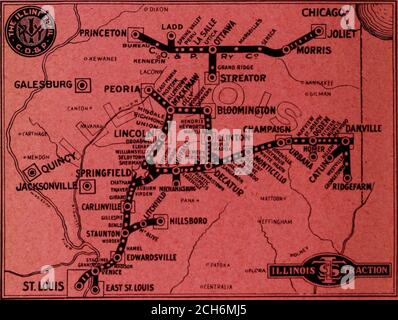 . Peoria, Illinois, annuaire des villes . SPRINGFIELD BAGAGES CHECKEDFROM RESIDENCE TODESTINATION ST. LOUIS un seul changement de voiture entre Peoria et points dans : Missouri, Arkansas, Kansas, Oklahoma, Texas, Mexique, Colorado, Californie, Mississippi, Alabama, Louisiane et Floride loth téléphones 496. Billetterie, 113-15 S. Jefferson Ave. — XVI — LE SYSTÈME DE TRACTION DE L'ILLINOIS POUR DANVILLE, CHAMPAIGN, DECATUR, BLOOMINGTON, SPRINGFIELDAND SAINT LOUIS. LE PLUS GRAND SYSTÈME INTERURBAIN DU MONDE LE SERVICE EXPRESS À DES TARIFS DE FRET PAS DE POUSSIÈRE PAS DE SALETÉ PAS DE FUMÉE PAS DE CERCINS à travers des traverses pour Saint Louis Leave Peoria, Banque D'Images
