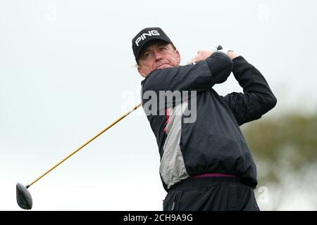 Miguel Angel Jimenez, espagnol, débarque le 18 au cours de la première journée de l'Open d'Irlande au K Club, dans le comté de Kildare. Banque D'Images