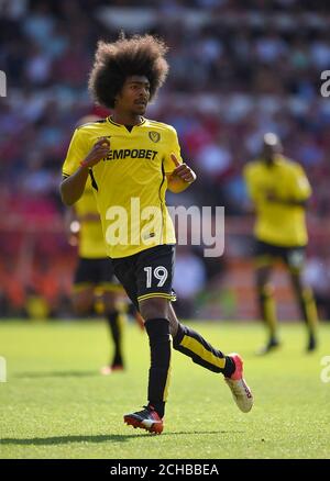 Hamza Choudhury de Burton Albion Banque D'Images