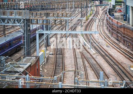 Voies ferrées pour le transport en train à la gare de Paddington Banque D'Images