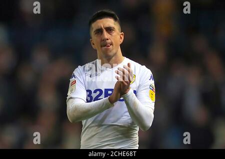 Pablo Hernandez de Leeds United applaudit les fans après la finale sifflet Banque D'Images