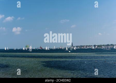 KIEL, ALLEMAGNE - 12 SEPTEMBRE 2020 : à la fin de la semaine Kiel 2020, un défilé de windjammer a eu lieu sur le fjord de Kiel. Banque D'Images