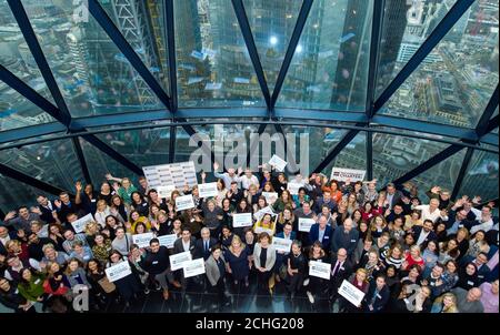 USAGE ÉDITORIAL EXCLUSIF le PDG de Tech Talent Charter, Debbie Foster, prononce un discours lors de son rapport annuel d'analyse comparative, Diversity in Tech, au 30 St Mary Ax Building, également connu sous le nom de The Gherkin, Londres. PA photo Date: Mercredi 15 janvier 2020. La TTC est un engagement des organisations envers un ensemble d'entreprises qui visent à offrir une plus grande intégration et une plus grande diversité dans la main-d'œuvre technologique du Royaume-Uni. Le crédit photo devrait se lire comme suit : Anthony Upton/PA Wire Banque D'Images