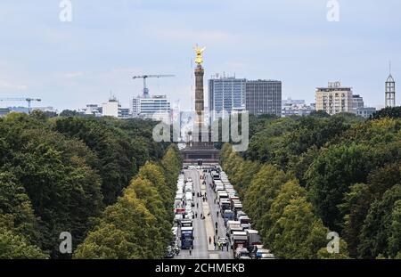 Berlin, Allemagne. 09e septembre 2020. Vue de l'est sur la Straße des 17. Juni, le Siegessäule et le Tiergarten. Credit: Britta Pedersen/dpa-Zentralbild/ZB/dpa/Alay Live News Banque D'Images