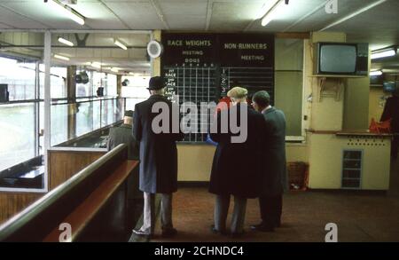 Brent Walker Hackney Greyhound Racing Stadium London, Royaume-Uni. William Hill Super Trapper réunion 1987 Banque D'Images