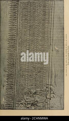 . L'aube de la civilisation: Egypte et Chaldaea . 228 L'HISTOIRE LÉGENDAIRE DE L'EGYPTE. Fréquemment décomposé en une douzaine d'Etats indépendants ou plus, chaque possessingses propres rois pendant plusieurs générations ; mais les annalistes avaient dès le début écarté ces lignes collatérales, et n'a reconnu qu'une légitimation, dont le reste n'étaient que des vassaux. Leur théorie de la légitimité ne sont pas toujours d'accord avec l'histoire réelle, et la ligne particulière des princes qu'ils ont rejeté comme usurpateurs représentés à des moments la seule famille possédant des droits vrais à la couronne.1 en Egypte, a3 ailleurs, le fonctionnaire Banque D'Images