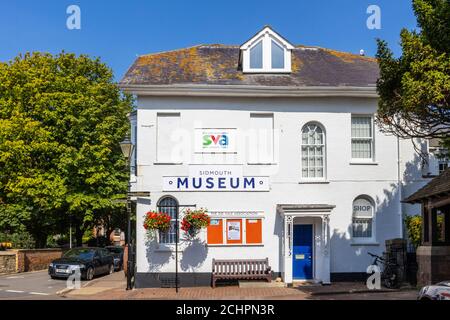 Vue sur le musée Sidmouth de Hope Cottage, une attraction locale populaire à Sidmouth, une ville côtière de Devon sur le site du patrimoine mondial de la côte jurassique Banque D'Images