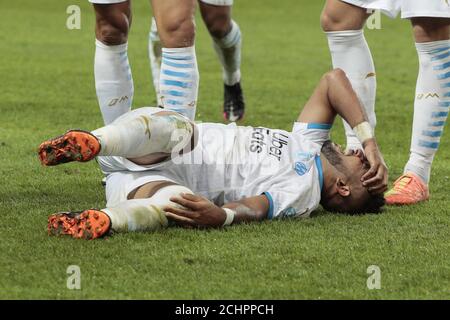 Dimitri PAYET (Olympique de Marseille) a réagi, est sur le sol après avoir été lancé par Angel Di Maria (PSG) pendant le championnat français Ligue 1 Footb Banque D'Images