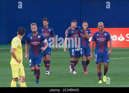 Les joueurs de SD Huesca célèbrent le but de Pablo Maffeo pendant Le championnat d'Espagne la Liga de football mach entre Villarreal et Huesca le septembre Banque D'Images