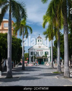 L'ancien palais de justice de Philipsburg, la capitale de la moitié néerlandaise de l'île des Caraïbes de St Martin Banque D'Images