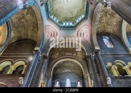 MONACO - AOÛT 13 : intérieur de la cathédrale notre-Dame-Immaculée, alias la cathédrale de Monaco, monument emblématique de la ville de Monaco, alias le Rocher Banque D'Images