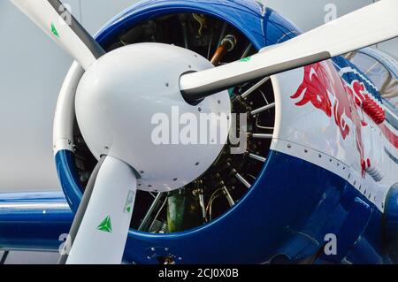 Hangar-7, Flughafen Salzburg, Sammlung historischer Flugzeuge, Helikopter und Formel-1-Rennwagen von Dietrich Mateschitz am 13.9.2020 Banque D'Images