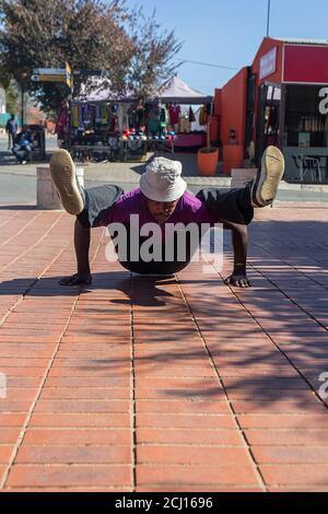 Danse traditionnelle de Pantsula dans le canton de Soweto, Johannesburg, Afrique du Sud Banque D'Images