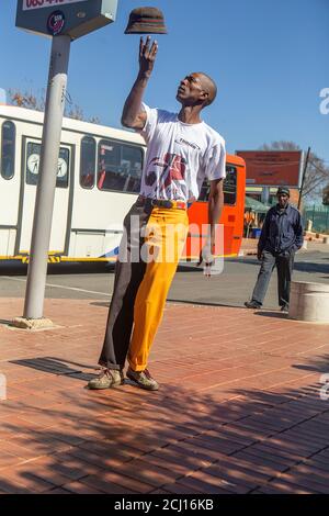 Danse traditionnelle de Pantsula dans le canton de Soweto, Johannesburg, Afrique du Sud Banque D'Images