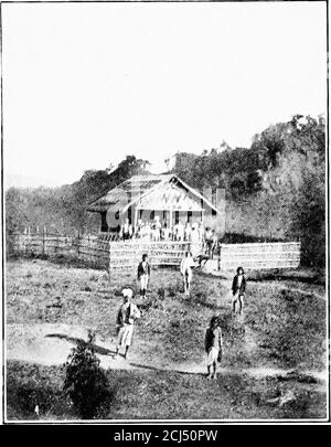 . Les collines de Lushai : une histoire de la mission pionnière de Lusahi . - sens spirituel. M. Lorrain et M. Savidge ont travaillé ensemble un après-midi du GreekTestament, en utilisant l'Hindstani, le Bengali et deux Anglais. First Chapel, Lushai Hills. Versions comme guides dans la liberté de traduction d'un idiomen à un autre. Le lendemain matin, ils ont lu la portion trans-latée à leurs assistants, et ont été intéressés de noter theiramablement à la beauté autogoutillée de nos actes de dadunthand de nos Lords. AVA mak em ! ( Comment très merveilleux ! ) D 34 LE I.USHAI HHXS. S'est souvent échappé involontairement. Pour sécuriser l'exactitude de l'ID Banque D'Images