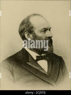 . Portrait et notice biographique des comtés de Seneca et Schuyler, New York . -, 5 mars, 1S77.il a rempli son mandat, non pas, cependant, avec satis-faction à son parti, mais son administration a été une moyenne. Les années restantes de son lifewere passèrent tranquillement dans sa maison de l'Ohio, où hepa,s,sest éloigné le 17 janvier 1893. JAMES A. GARHIKI.IL JAMES A. GARFIELD. QAMES a. GARFIELD, vingtième président des États-Unis, est né le 19 novembre(2/ 1831, dans les bois d'Orange, dans le comté de CuyahogaCounty, Ohio. Ses parents étaient Abrani andEliza (Ballon) Garfield, tous deux de la Nouvelle-Angleterre, et des familles wel Banque D'Images