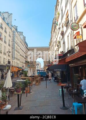 Arche triomphale à la porte Saint-Denis située dans le 10ᵉ actuel Arrondissement de Paris Banque D'Images