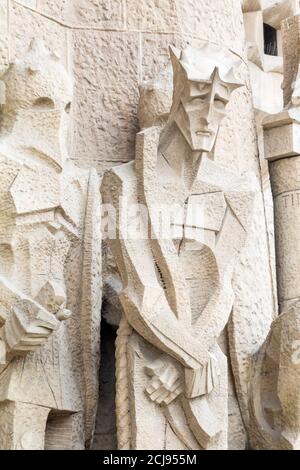 Détails sculpturaux trouvés à l'extérieur de la basilique de la Sagrada Familia à Barcelone, Espagne Banque D'Images