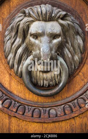 Un knocker de porte à la Hofburg, Vienne, Autriche Banque D'Images