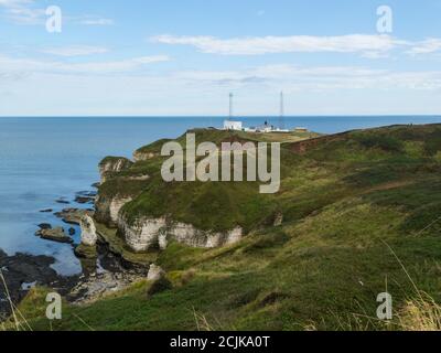 Vue sur les falaises de calcaire de Flamborough Head East Riding Du Yorkshire Angleterre Royaume-Uni Banque D'Images