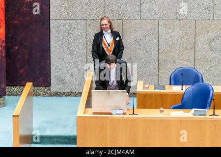 Den Haag, pays-Bas. 15 septembre 2020. DEN HAAG, 15-09-2020, le ministre van Financien Wopke Hoekstra remet la Miljoennota au Parlement néerlandais à Prinsjesdag 2020. Crédit : Pro Shots/Alamy Live News Banque D'Images