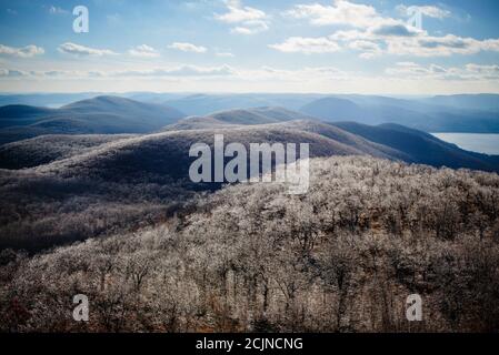 Mt Beacon et la Hudson Valley en hiver, New York, États-Unis Banque D'Images