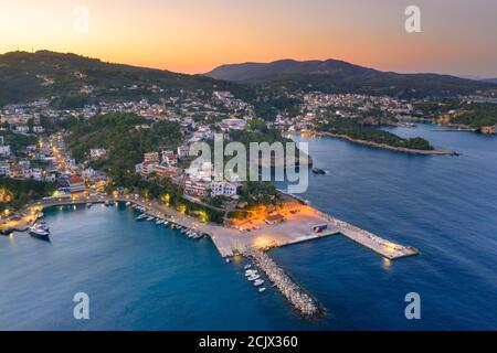 Patitiri est le port de l'île d'Alonnisos, en Grèce. Banque D'Images