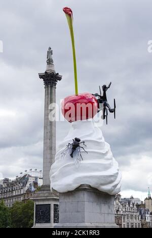 Heather Phillipson, THE END (2020) sur le quatrième Plinth de Trafalgar Square, Londres Angleterre Royaume-Uni Banque D'Images