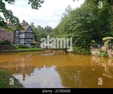 Autour du Royaume-Uni - vue sur le canal Bridgewater ou sur le canal Orange à Worsley Banque D'Images