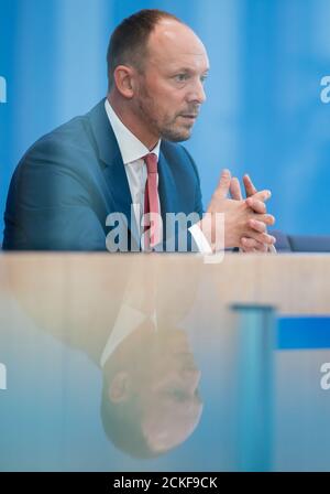 Berlin, Allemagne. 16 septembre 2020. Marco Wanderwitz (CDU), Commissaire du gouvernement fédéral pour l'Europe de l'est, prend la parole lors de la présentation du Rapport annuel sur l'état de l'unité allemande 2020. Credit: Christophe bateau/dpa/Alay Live News Banque D'Images