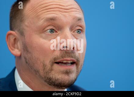 Berlin, Allemagne. 16 septembre 2020. Marco Wanderwitz (CDU), Commissaire du gouvernement fédéral pour l'Europe de l'est, prend la parole lors de la présentation du Rapport annuel sur l'état de l'unité allemande 2020. Credit: Christophe bateau/dpa/Alay Live News Banque D'Images