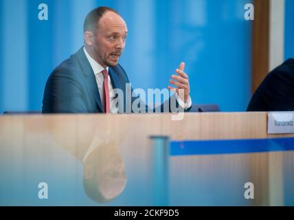 Berlin, Allemagne. 16 septembre 2020. Marco Wanderwitz (CDU), Commissaire du gouvernement fédéral pour l'Europe de l'est, prend la parole lors de la présentation du Rapport annuel sur l'état de l'unité allemande 2020. Credit: Christophe bateau/dpa/Alay Live News Banque D'Images