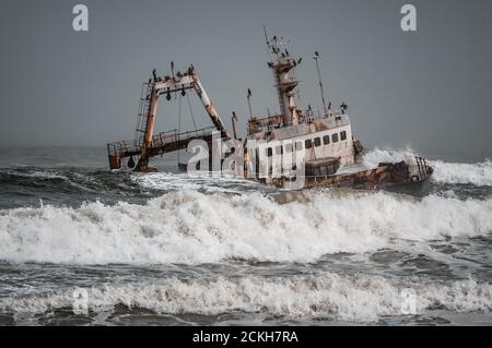 Zeila naufrage échoué sur 25 août 2008 près de Henties Bay sur la Côte des Squelettes en Namibie Banque D'Images