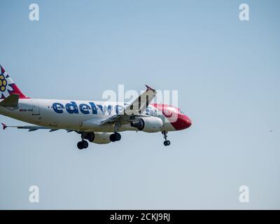 Atterrissage de l'avion d'Edelweiss à ZRH Banque D'Images