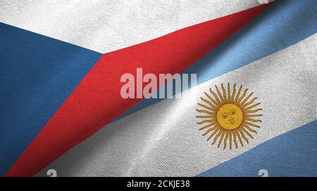 République tchèque et Argentine deux drapeaux tissu textile, texture textile Banque D'Images