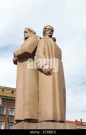 Latvian Riflemen Rouge Statue, Riga, Lettonie, en Europe Banque D'Images