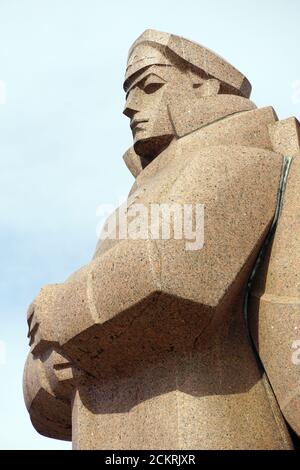 Latvian Riflemen Rouge Statue, Riga, Lettonie, en Europe Banque D'Images