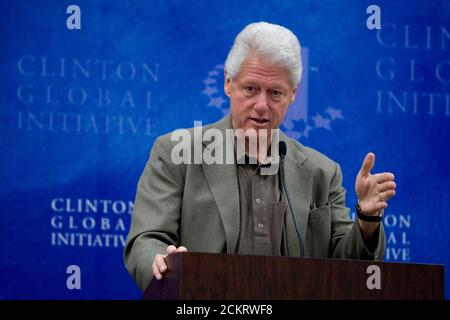 Austin, TX 14 février 2009 : l'ancien président Bill Clinton accueille la deuxième université Clinton Global Initiative annuelle, une conférence réunissant plus de 1,000 étudiants pour prendre des mesures sur les défis mondiaux tels que la pauvreté, la faim, l'énergie, le changement climatique et la santé mondiale. ©Bob Daemmrich Banque D'Images