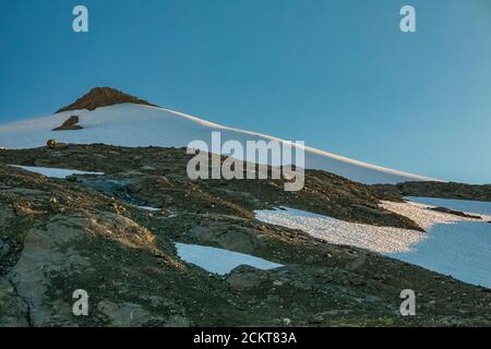 Lumière du soir sur Coleman Glacier et Heliotrope Ridge sous Mount Baker, Mount Baker-Snoqualmie National Forest, État de Washington, États-Unis Banque D'Images