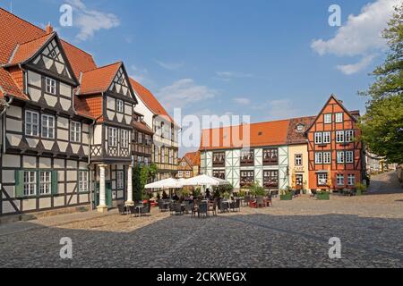 Maisons en bois, Schlossberg (colline du château), Quedlinburg, patrimoine culturel mondial de l'UNESCO, Saxe Anhalt, Allemagne Banque D'Images