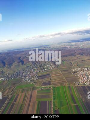 Vue sur Vienne par la fenêtre de l'avion Banque D'Images