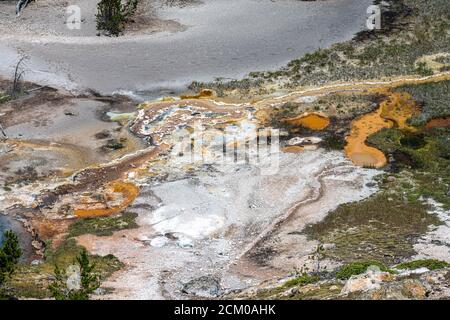 Inspiration dans un Paintpot, Paintpots d'artiste, parc national de Yellowstone Banque D'Images